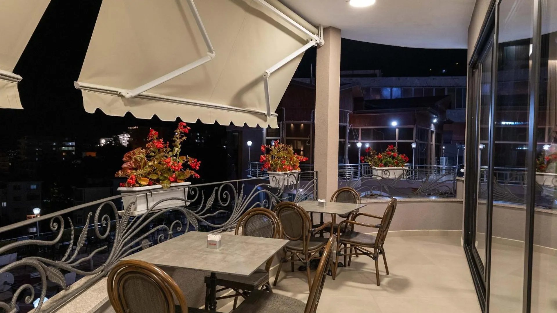 ****  Hotel Dior Kruje Albania
